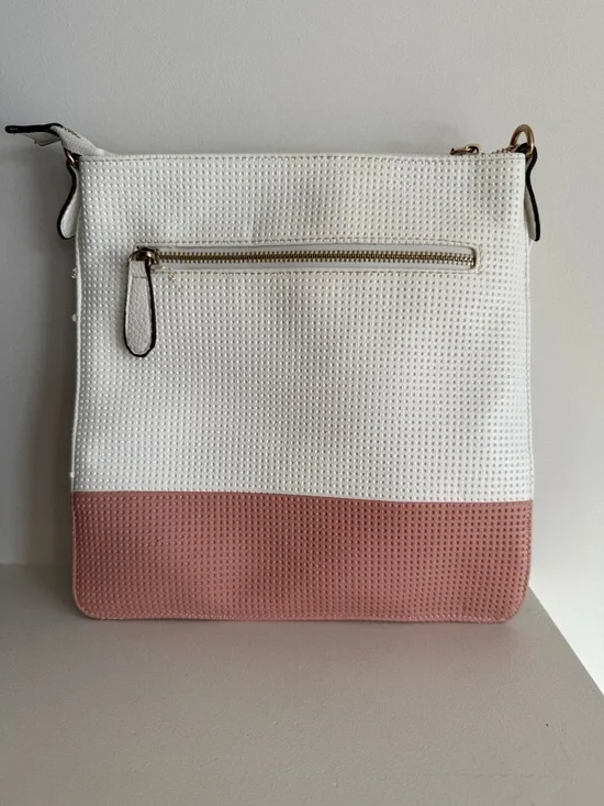 Salvatore Ferragamo White and Dusty Rose Two-Tone Shoulder Bag - Picture 4 of 5